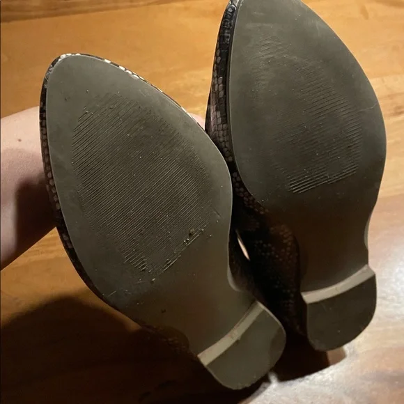 Kate and Mel Leather Python Pointed Toe Flats - Picture 4 of 6